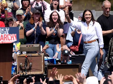 alexandria ocasio cortez parents wealth.